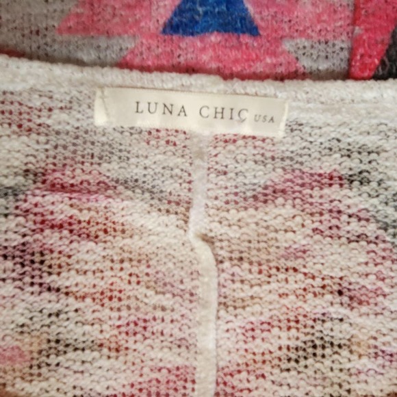 Luna Chic Sweater Blouse Women Large Pink Aztec Oversized Tunic Lightweight - Picture 7 of 8
